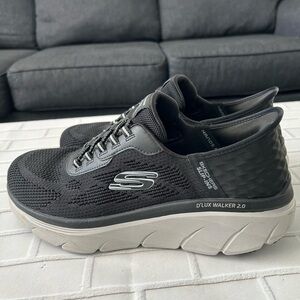 SKECHERS MEN SLIP-INS FIT D’LUX 2.0 RESÍNATE SNEAKERS